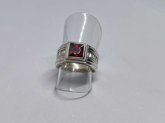 Gorgeous Silver Ring