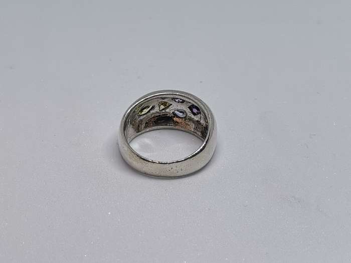 Dazzling Silver Ring