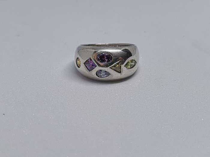 Dazzling Silver Ring