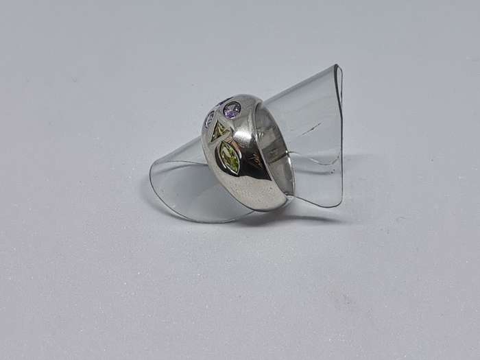 Dazzling Silver Ring
