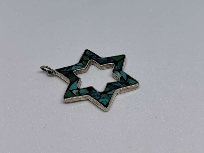 Gorgeous Silver Pendant