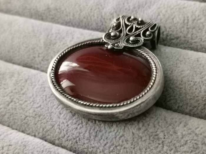 Gorgeous Silver Pendant