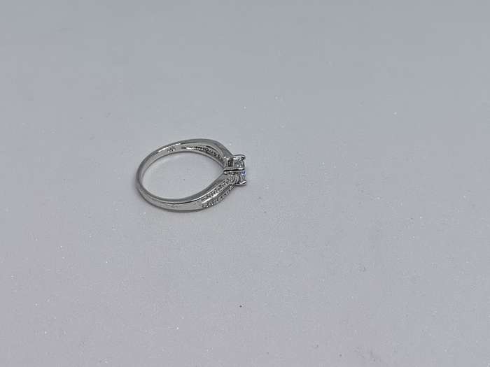 Dazzling Silver Ring