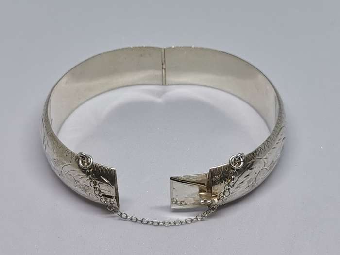 Detailed Silver Bangle