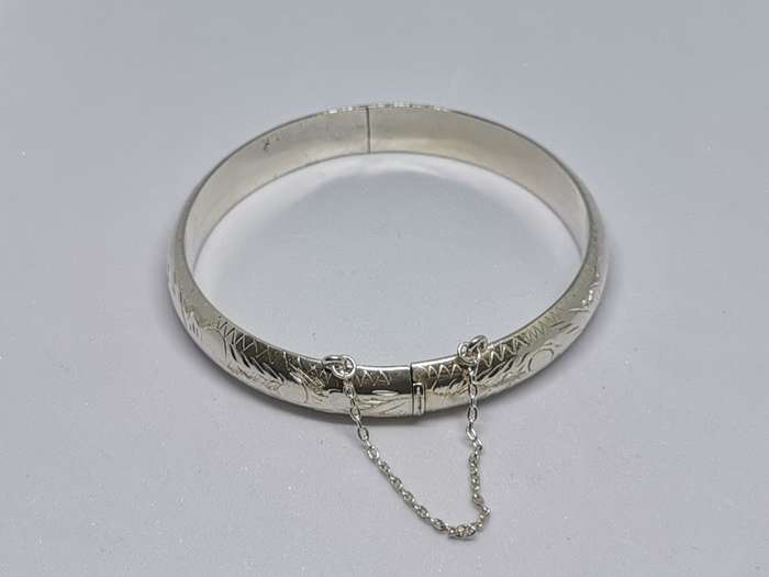 Detailed Silver Bracelet