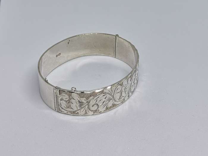 Detailed Silver Bracelet