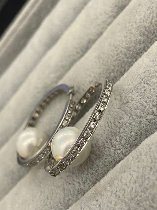 Silver Pearl Earrings