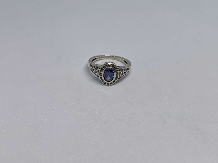Gorgeous Silver Sapphire Ring