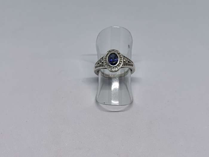 Gorgeous Silver Sapphire Ring