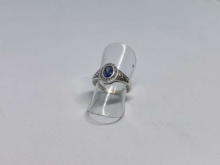 Gorgeous Silver Sapphire Ring