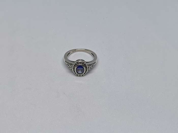 Gorgeous Silver Sapphire Ring