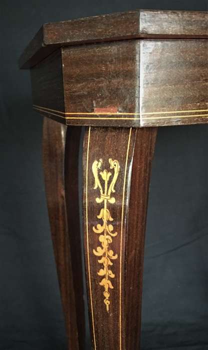 Vintage Italian Marquetry Jewelery Table fitted with Swiss Reuge Music Box