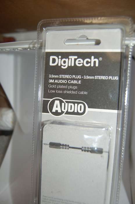 DIGITECH 3.5 MM STEREO AUDIO CABLE WITH 3.5 MM PLUG 3 MT LENGTH (2 IN A PACK)