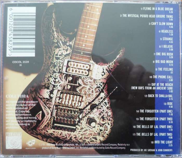 Joe Satriani - Flying in a Blue Dream