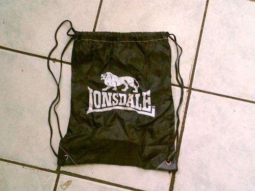 LONSDALE TRAVEL STRING SHOULDERBAG