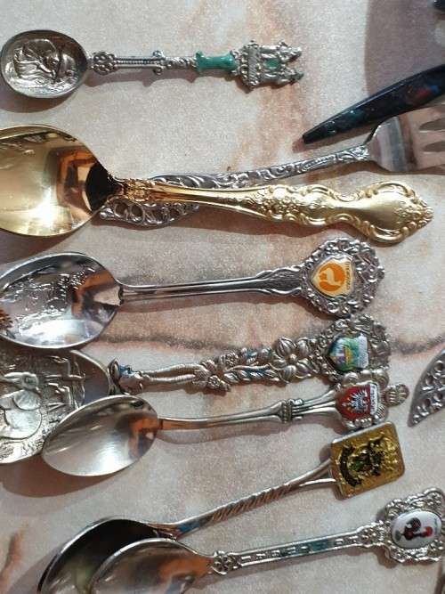 collection of spoons gold plated 24 carat etc - vintage read