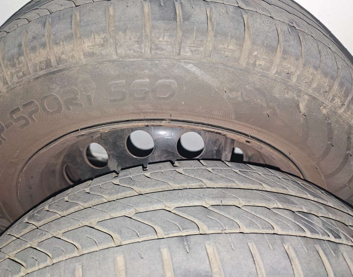 Dunlop tyres with Rims 175 / 65 R 14 sp sport s60
