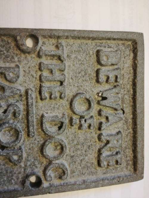 VINTAGE Cast metal SIGN.