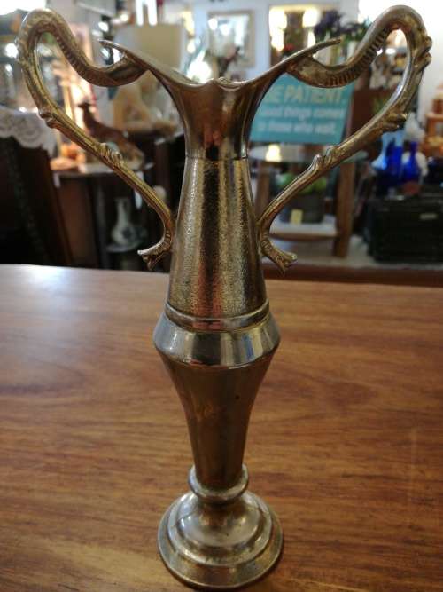 BEAUTIFUL Antique pot/vase made in ENGLAND.