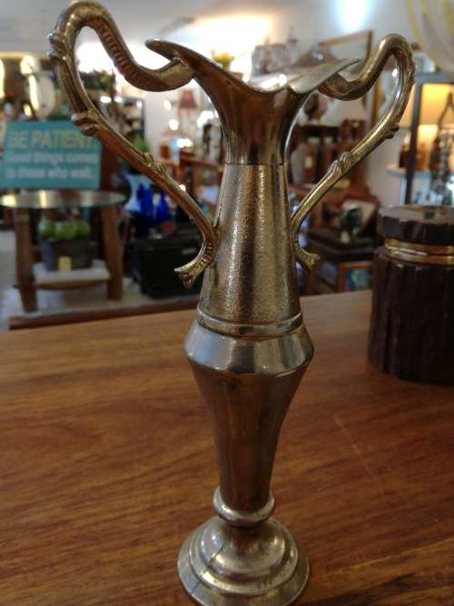 BEAUTIFUL Antique pot/vase made in ENGLAND.