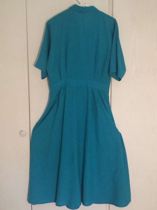 VINTAGE WOOLWORTHS DRESS LONG - SIZE 16 (MORE LIKE SIZE 14)