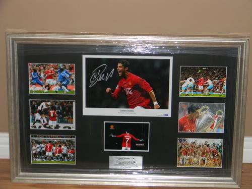 Rare Man united hand signed Cristiano Ronaldo Monatge rare item .