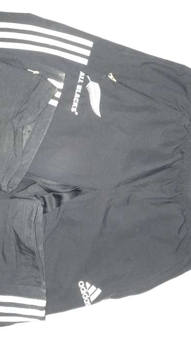 All Blacks Track paints
