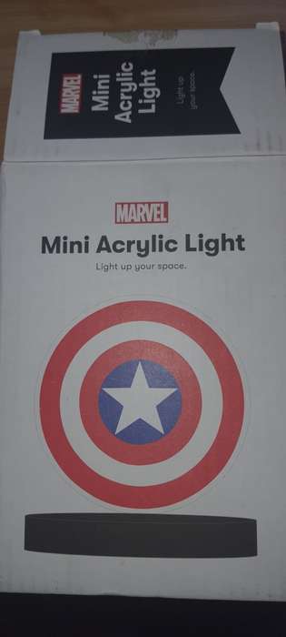 Marvel Capitan America Mini Acrylic light.