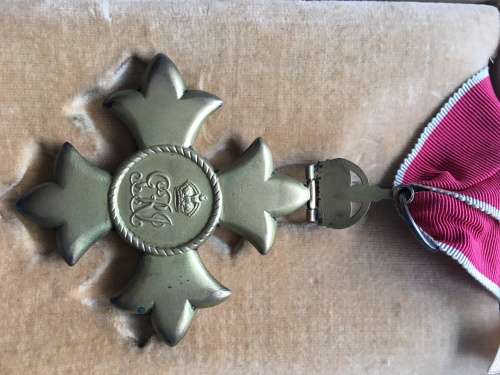MAGNIFICENT MEDALS OF KNIGHT OF THE REALM AND COMMANDER OF THE BRITISH EMPIRE