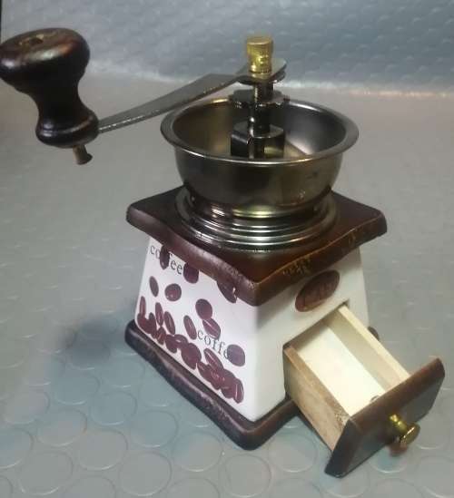 Charming porcelain and wood coffee grinder (Working)