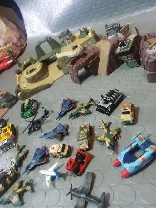 Micro Machines Playset and Military Micros