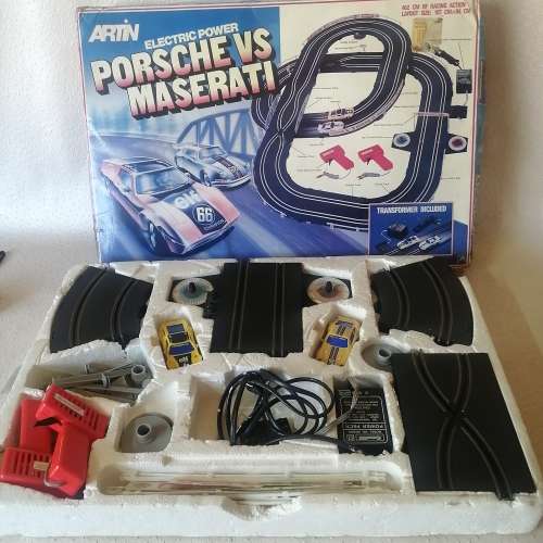 Vintage _Porsche vs Maserati Scalextric - Complete