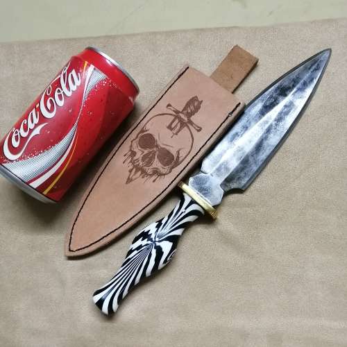 SPECTACULAR HAND FORGED DAGGER WITH LEATHER SHEATH