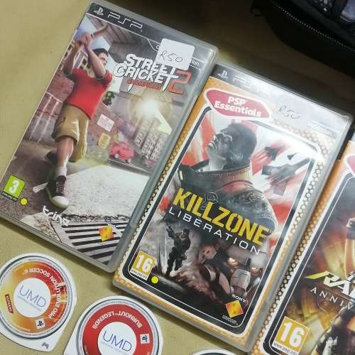 GIGANTIC PSP GAMING BUNDLE 100% COMPLETE WORKING (CONSOLE, 10 GAMES, CABLES AND POUCH)