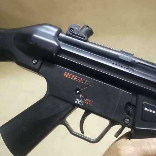 STUNNING HECKLER & KOCH SUBMACHINE GUN BB GUN