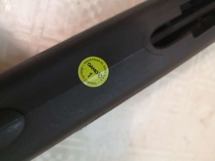 High Power GAMO SHADOW 1000 Air Rifle 4.5 cal - Like New