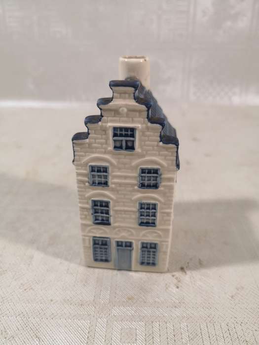 KLM Airlines Blue Delft Ceramic House No 34 By BOLS