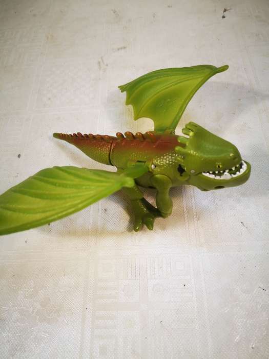How to Train Your Dragon Green Armoured - Spin Master