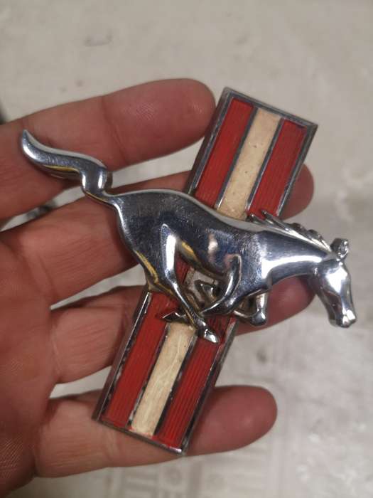 1965 1966 FORD MUSTANG FASTBACK FENDER EMBLEMS ORIGINAL