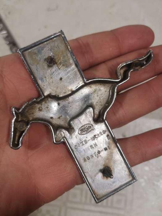 1965 1966 FORD MUSTANG FASTBACK FENDER EMBLEMS ORIGINAL