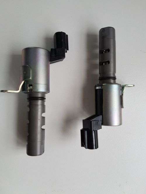 Toyota Vvt Camshaft Timing Oil Control Valve Solenoid  15330-75010