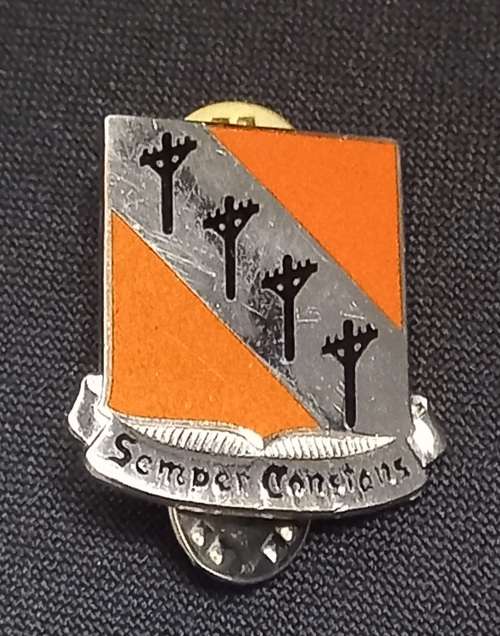 US. Army 51ST Signal Batallion Badge  ` Original Made In USA `      U14