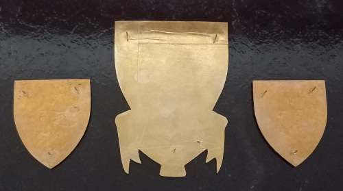 3 PARACHUTE BATTALION Shoulder Flashes-RED- 1ST ISSUE + Plaque           W4