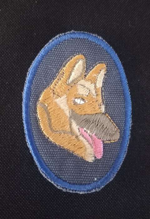 Dog Unit Cloth Badge Embroidered        Size: 43 x 60mm             V18