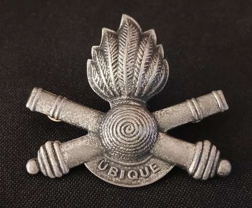 SADF 10 ARTILLERY BRIGADE BERET BADGE                              O27