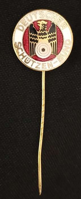 KEUTSCHER SCHUZZEN - BUND (DSB) SPORT SHOOTING and ARCHERS  PIN BADGE                M6