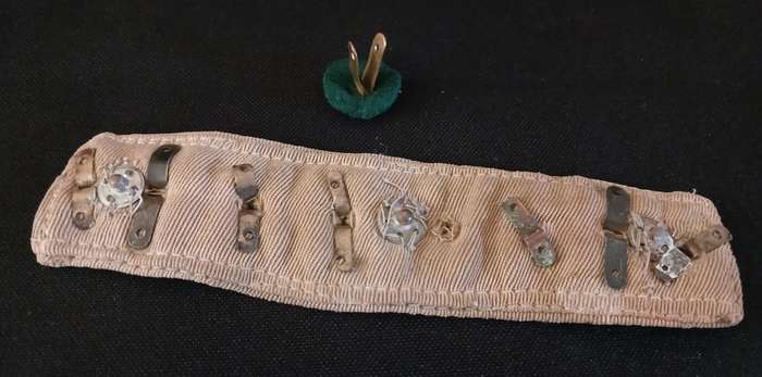 VINTAGE GIRL SCOUTS 6 POINT STAR RANK   1916-1929. ``` RARE FIND ```                     F154