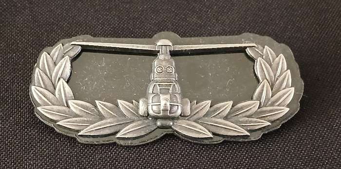 South African Army - 6 SAI Bn - Breast badge - AIR ASSAULT               F213