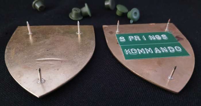 SADF SPRINGS COMMANDO SHOULDER FLASHES                  H56