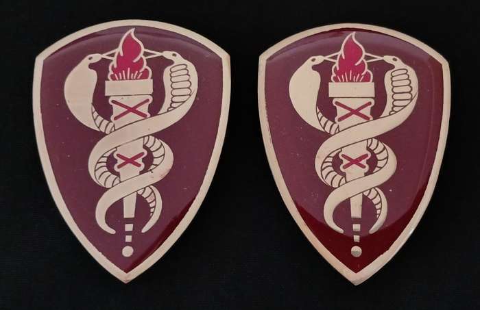 SADF SAMS MEDICAL TRAINING CENTRE SHOULDER FLASHES                 F243
